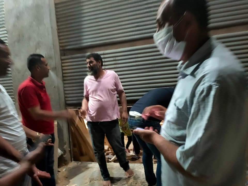 60103-اغلاق-محلات-مخالفة-بالبحيرة-(1)