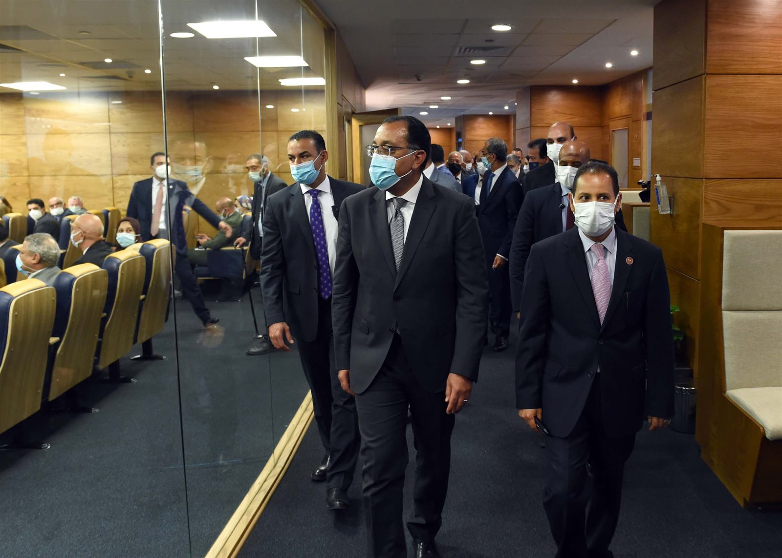 رئيس الوزراء يفتتح مجمع المعرفة للثقافة المالية (10)