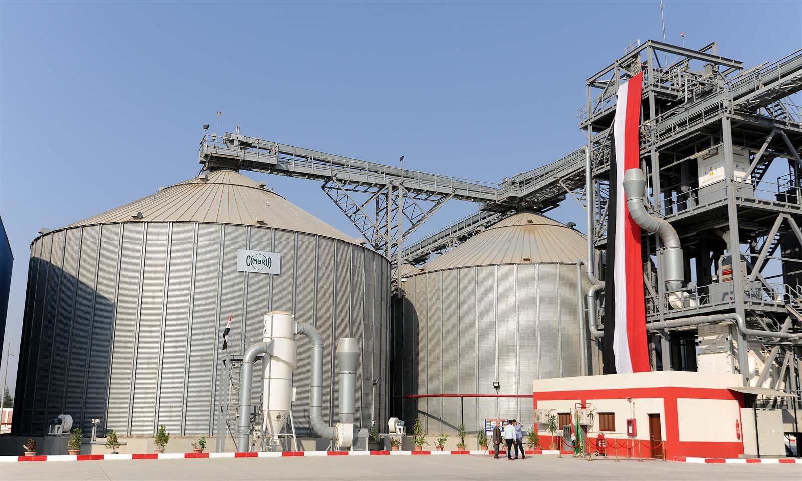 رئيس الوزراء صوامع أبو صوير تستهدف تقليل الفاقد في محصول القمح (4)