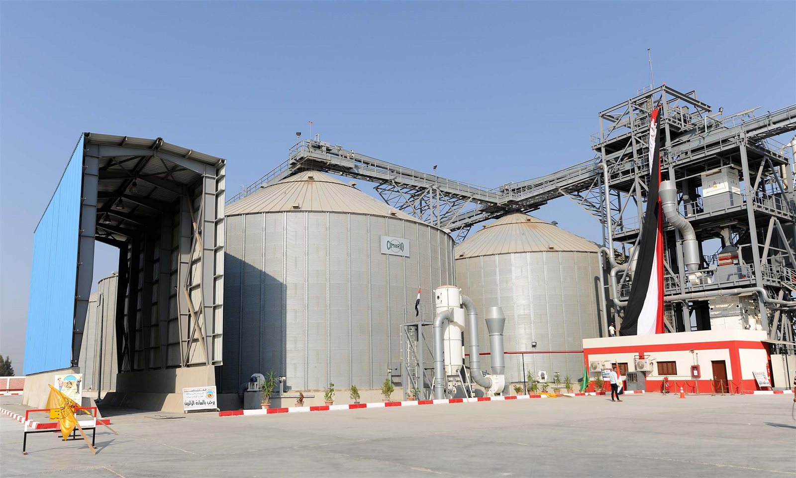 رئيس الوزراء صوامع أبو صوير تستهدف تقليل الفاقد في محصول القمح (6)