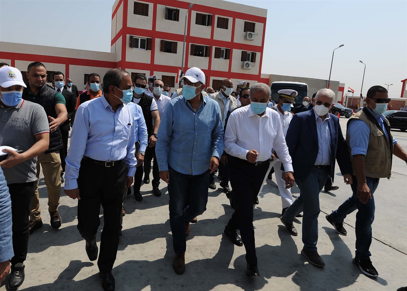 رئيس الوزراء صوامع أبو صوير تستهدف تقليل الفاقد في محصول القمح (15)