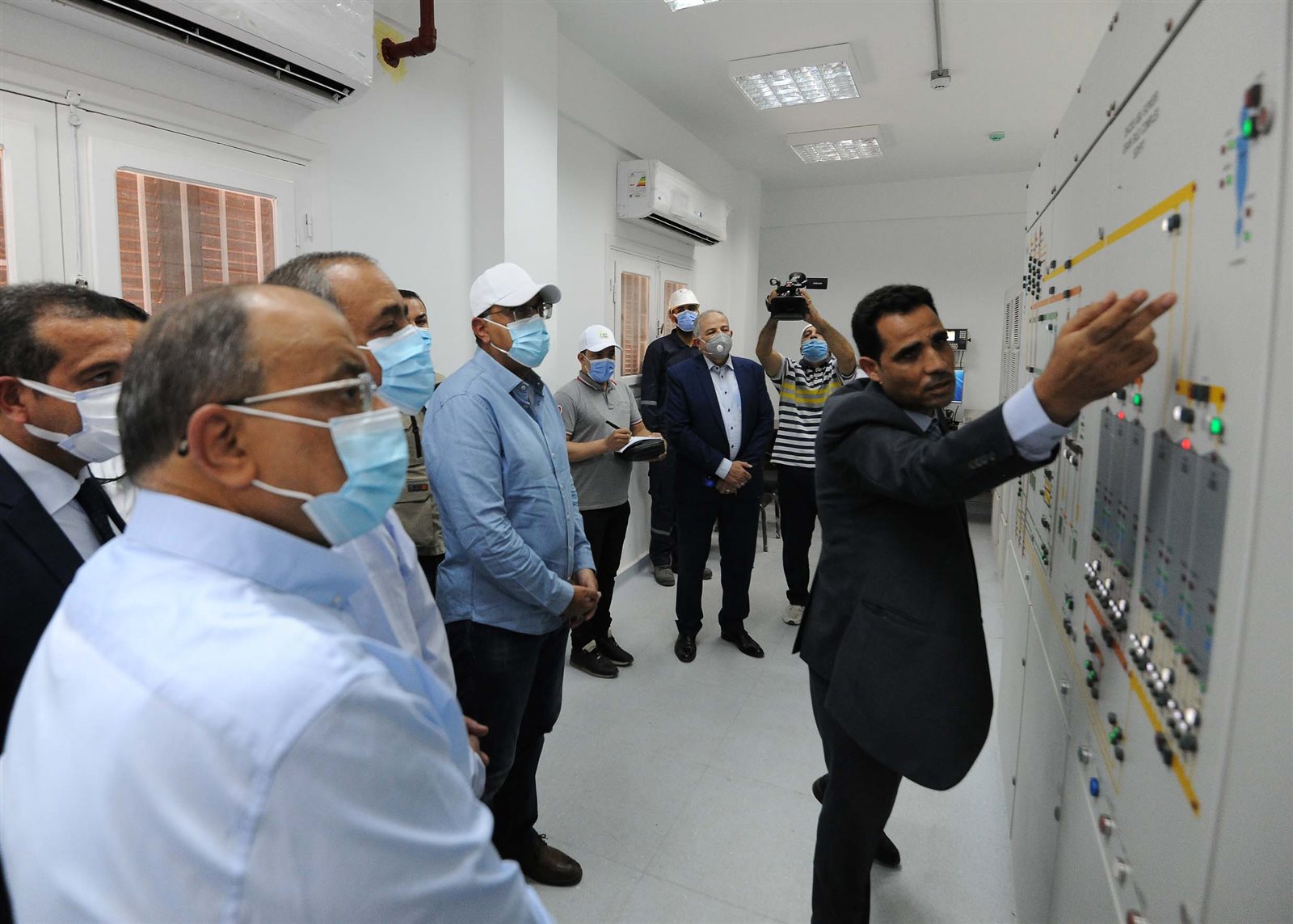 رئيس الوزراء صوامع أبو صوير تستهدف تقليل الفاقد في محصول القمح (17)