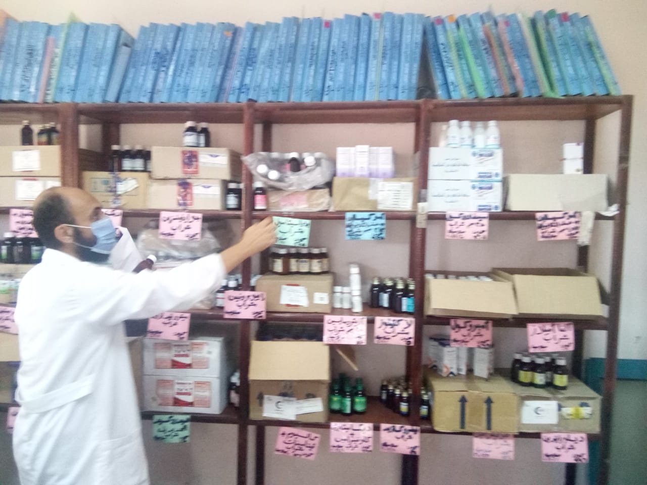 قافلة طبية علاجية بقرية الروضة