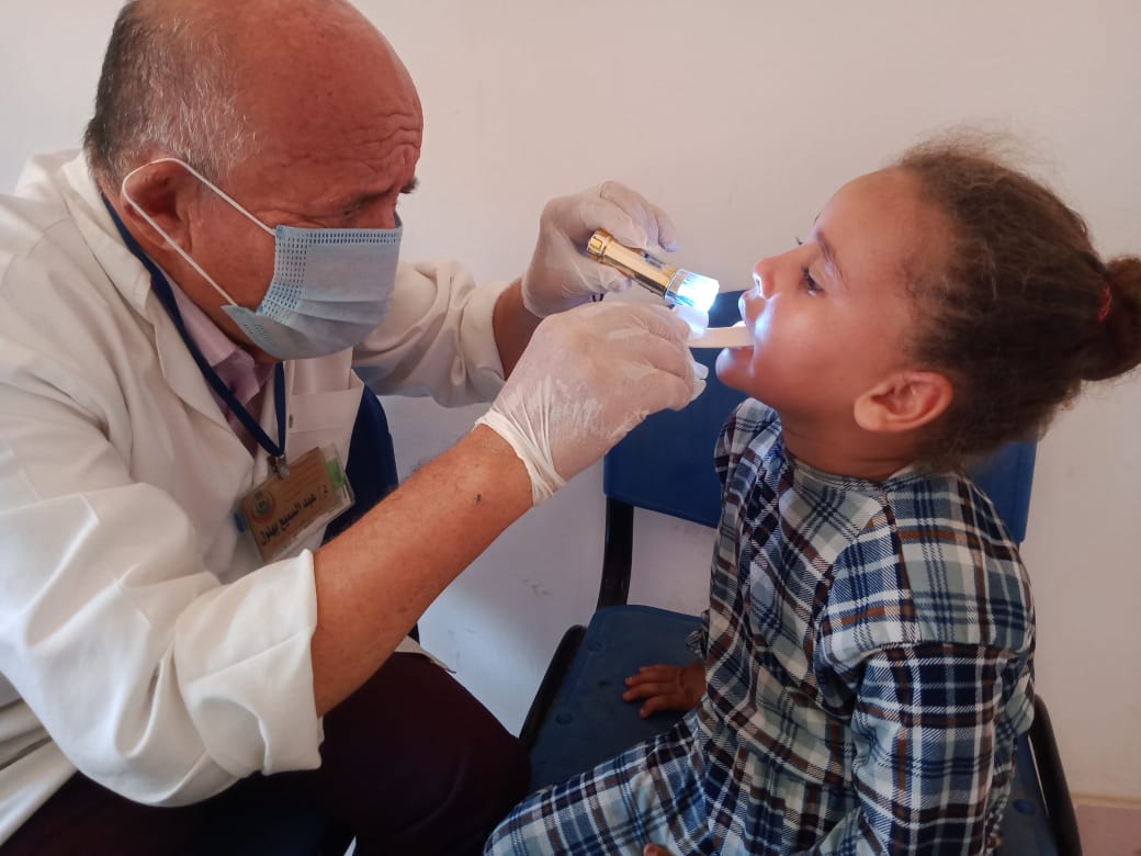 قافلة طبية علاجية بقرية الروضة