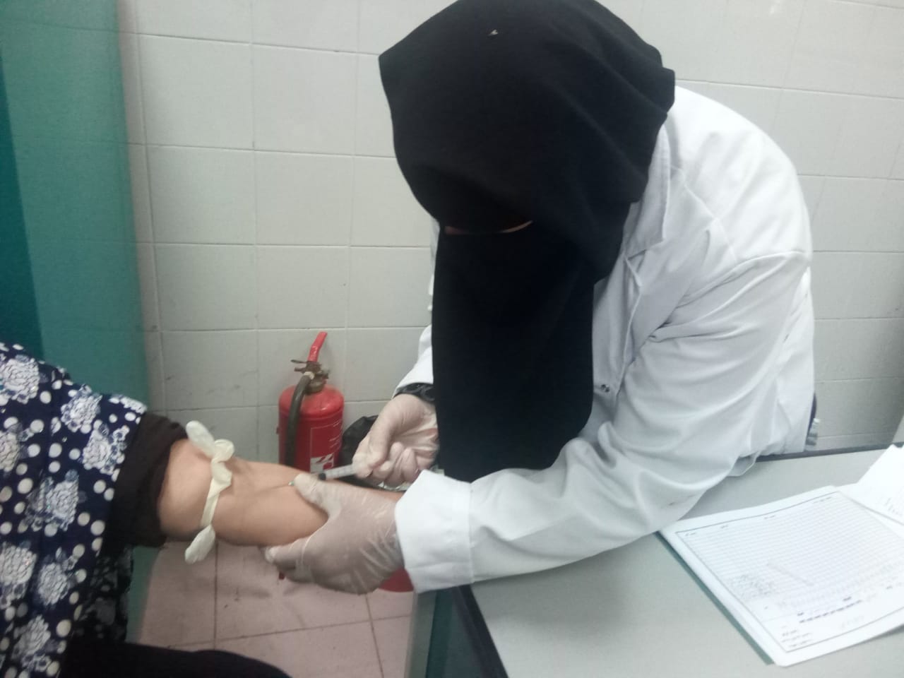 قافلة طبية علاجية بقرية الروضة