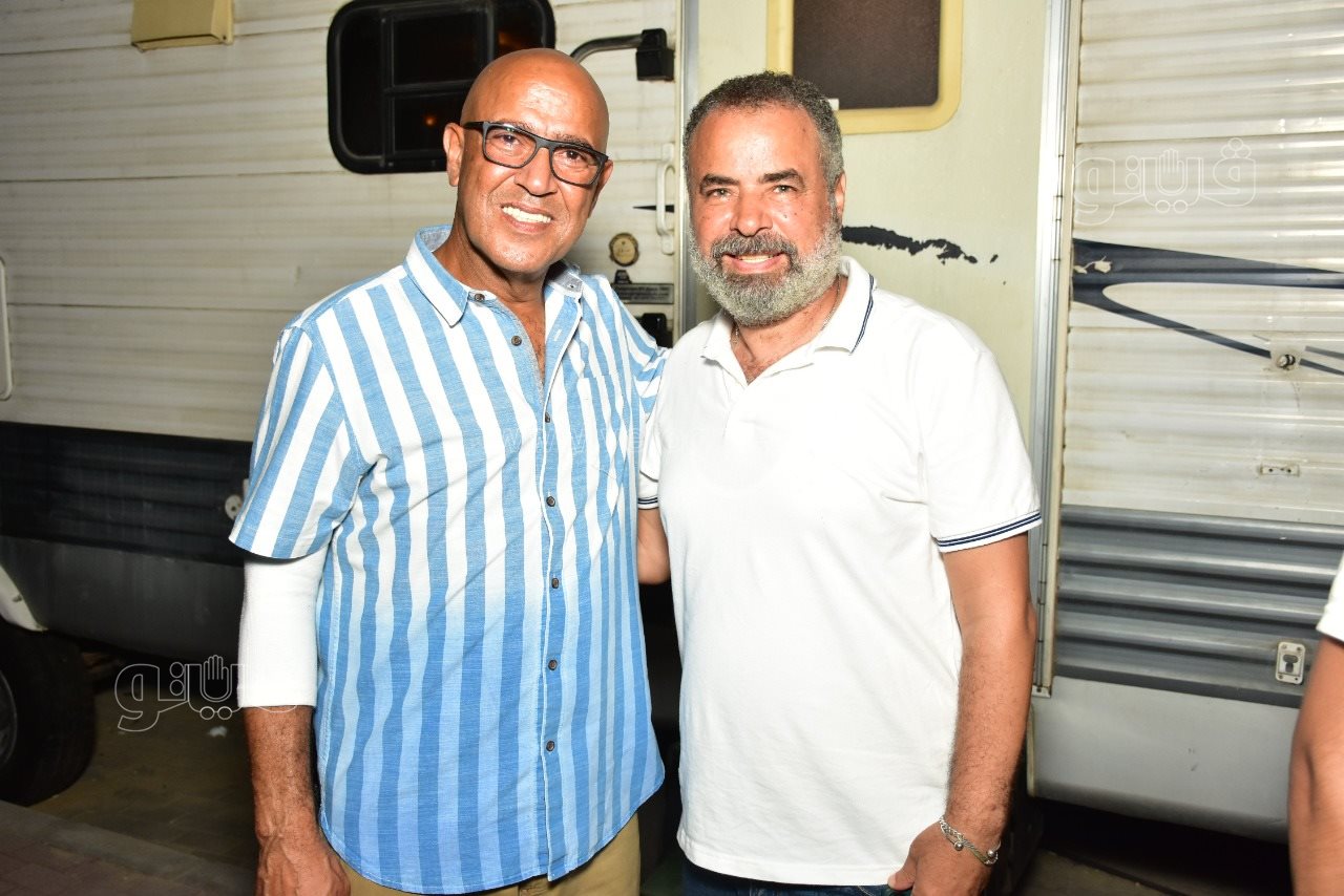 اشرف عبد الباقى يفتتح شمسية واربع كراسي علي مسرح الساحل (28)