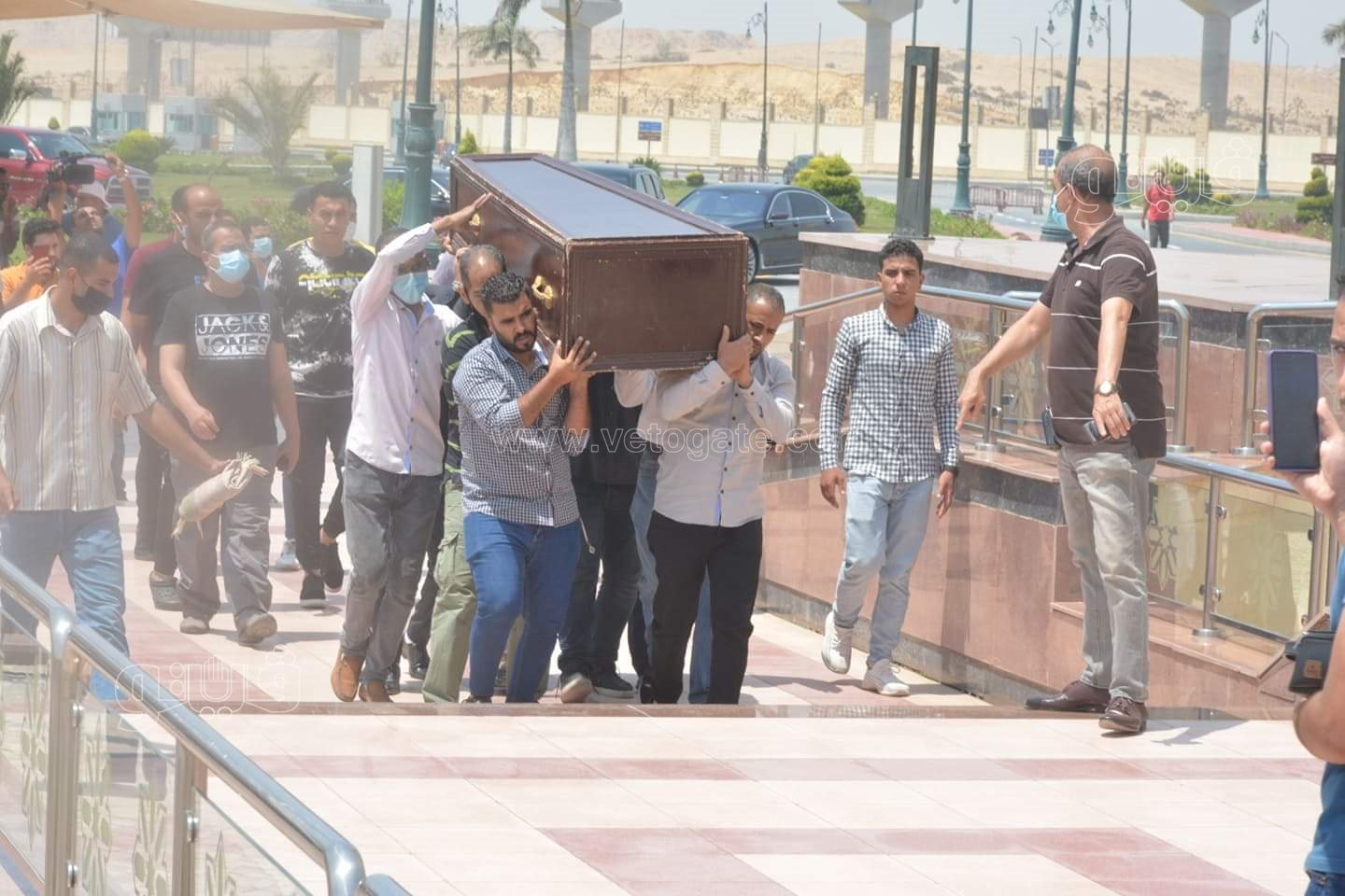 received_3912288242209876