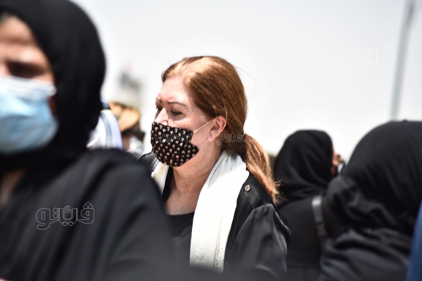 الانهيار والحزن يسيطر على نجوم الفن في جنازة دلال عبد العزيز  (26)