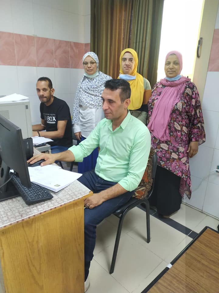 مدير التأمين الصحى يتابع أعمال ميكنة الخدمات الطبية ببنى سويف