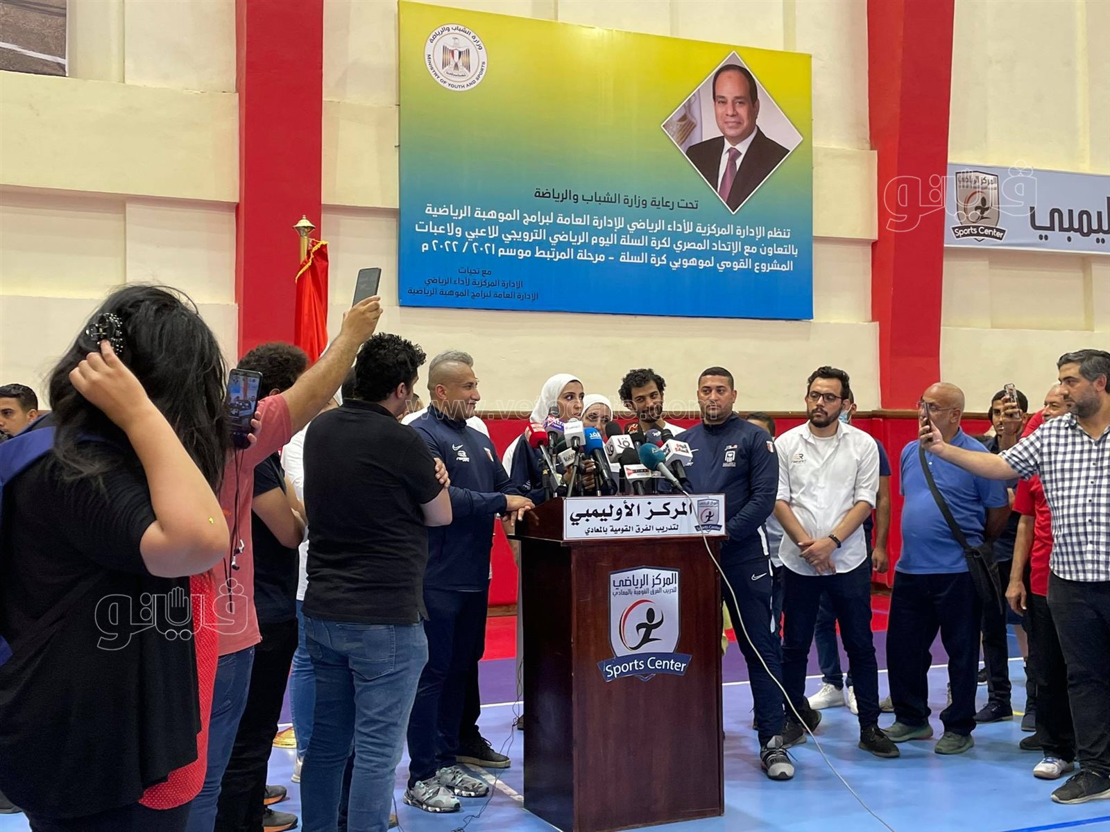 وصول جيانا فاروق للمركز الأولمبي بالمعادي (4)