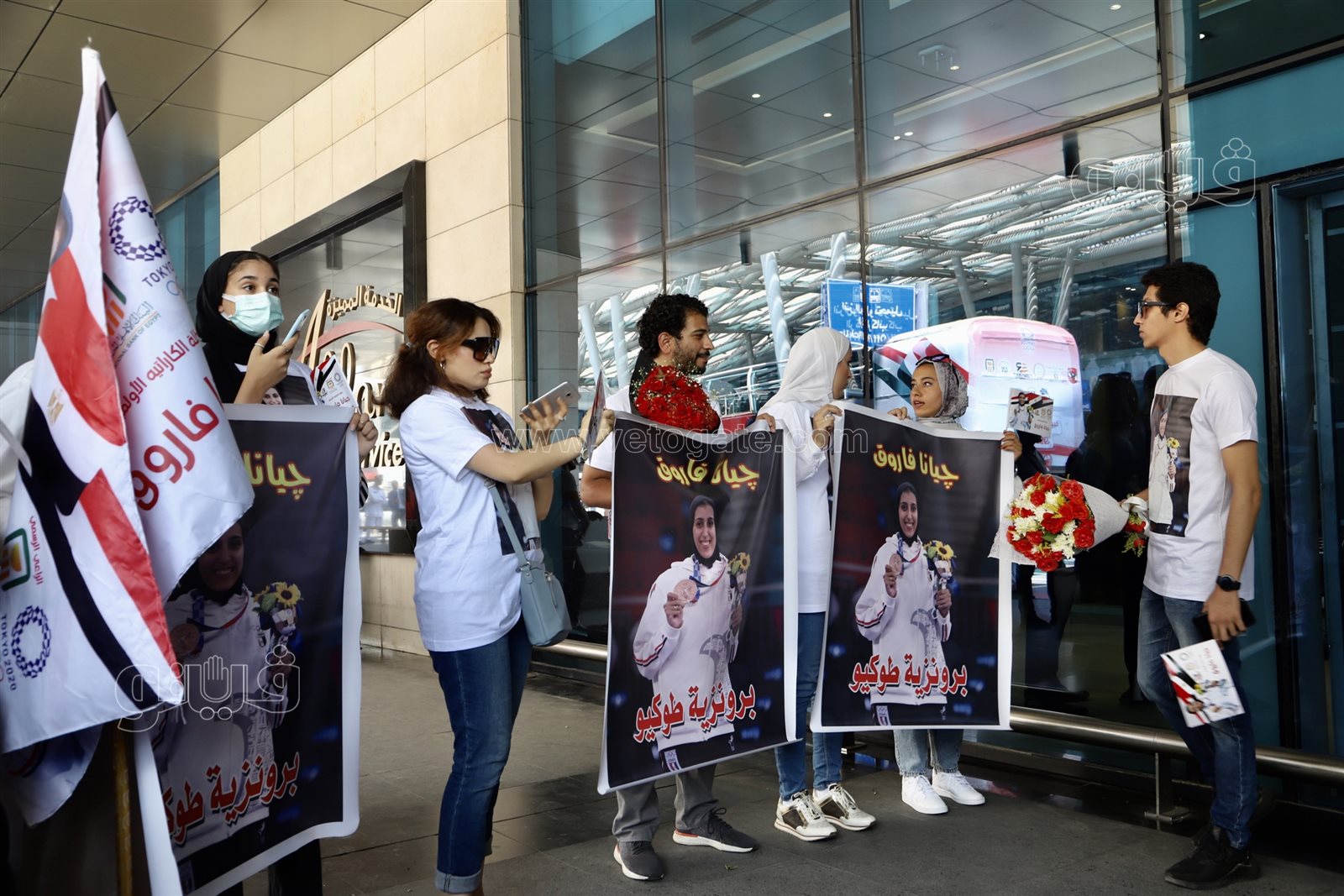 لحظة وصول جيانا فاروق إلى مطار القاهرة  (12)