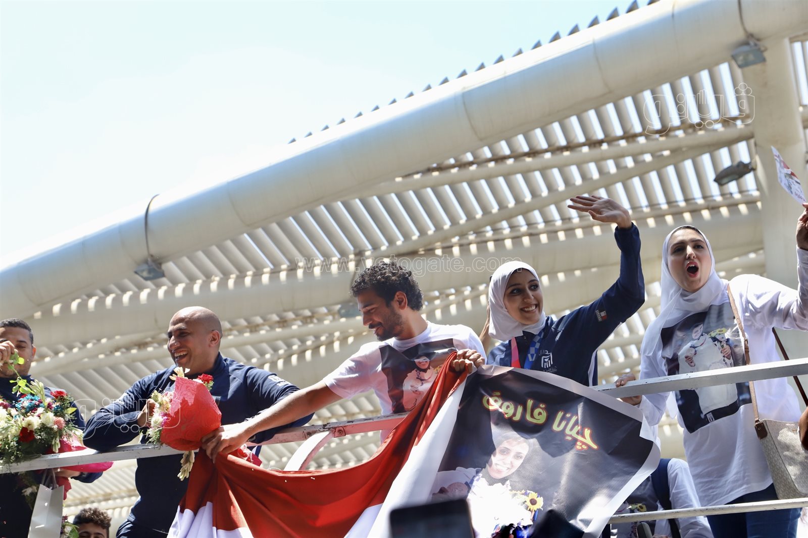 لحظة وصول جيانا فاروق إلى مطار القاهرة  (23)