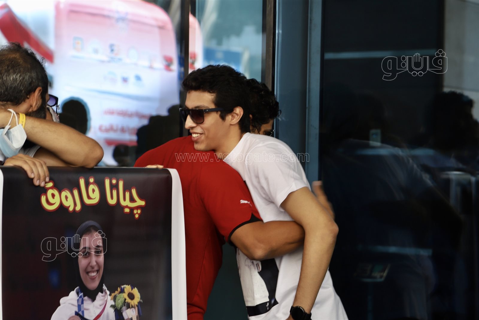 لحظة وصول جيانا فاروق إلى مطار القاهرة  (6)