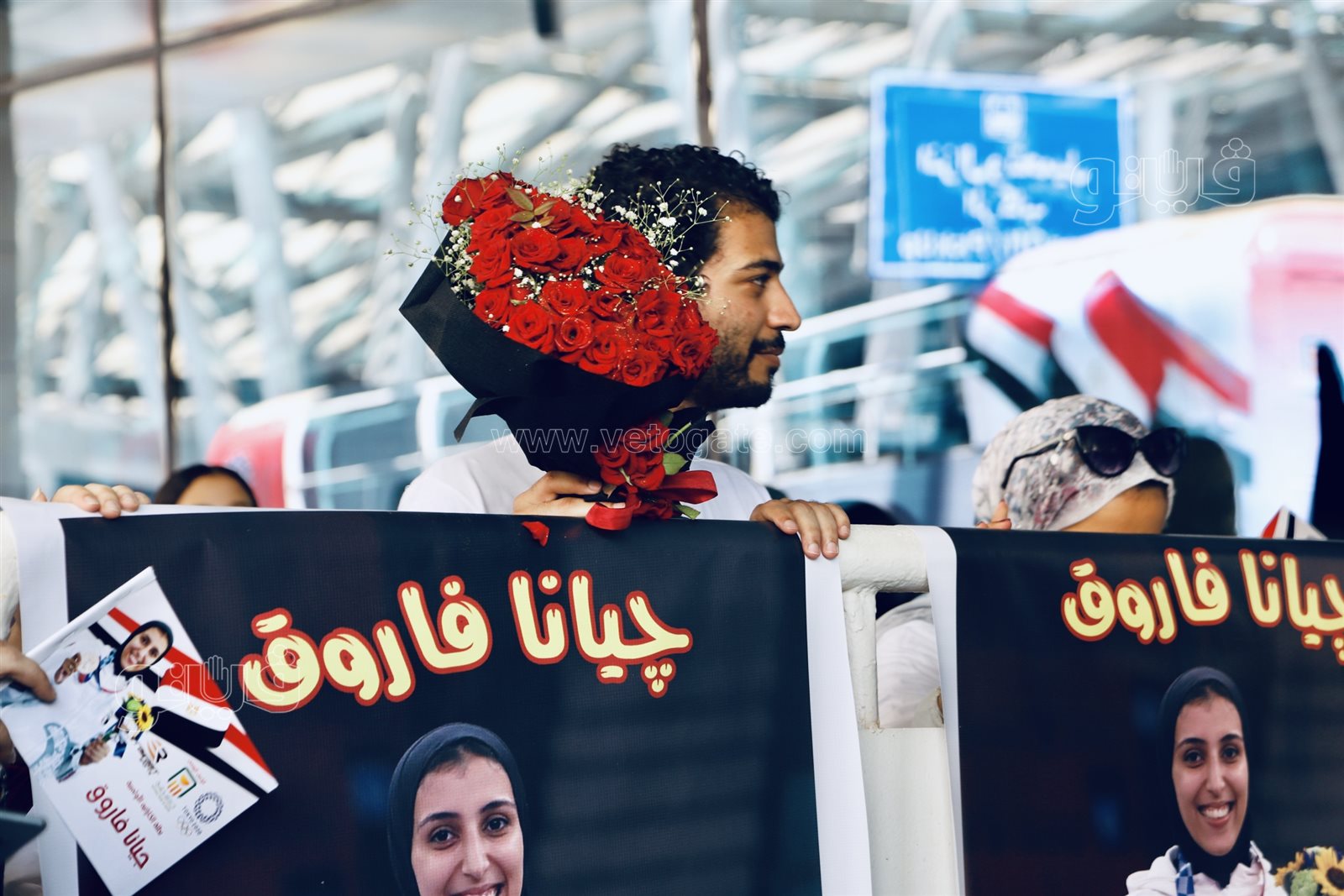 لحظة وصول جيانا فاروق إلى مطار القاهرة  (5)