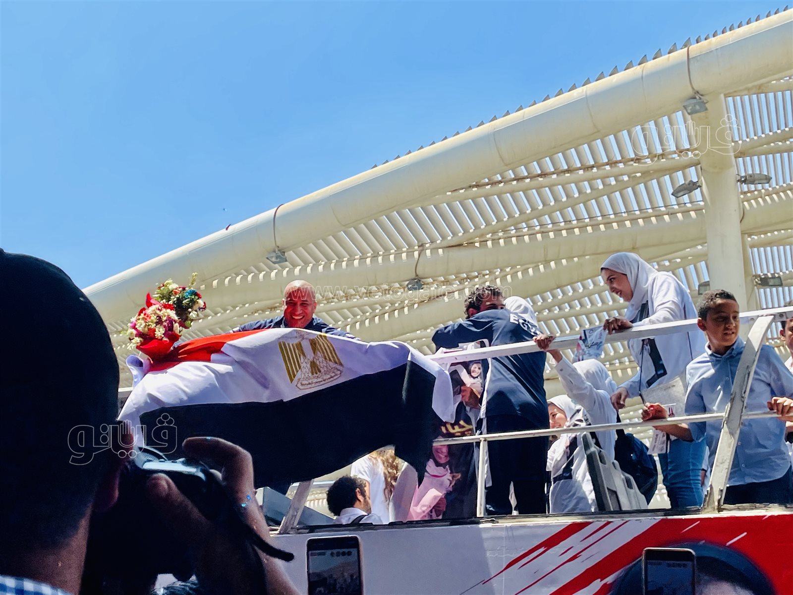 لحظة وصول جيانا فاروق إلى مطار القاهرة  (19)