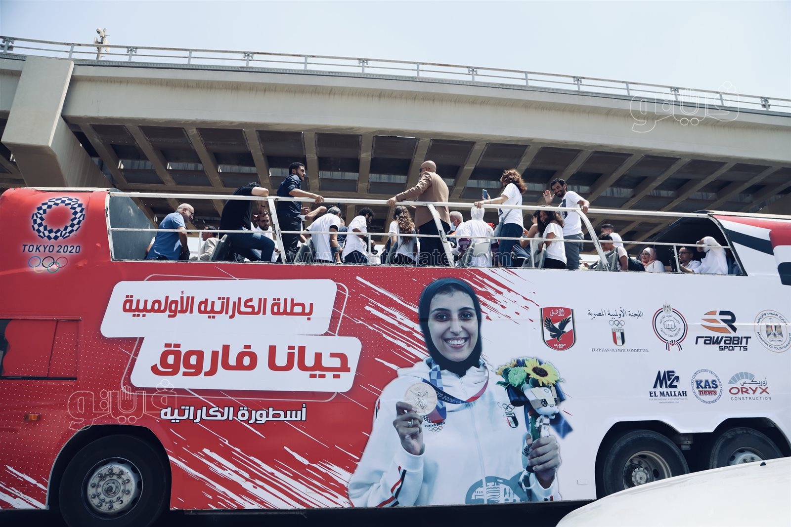 لحظة وصول جيانا فاروق إلى مطار القاهرة  (37)