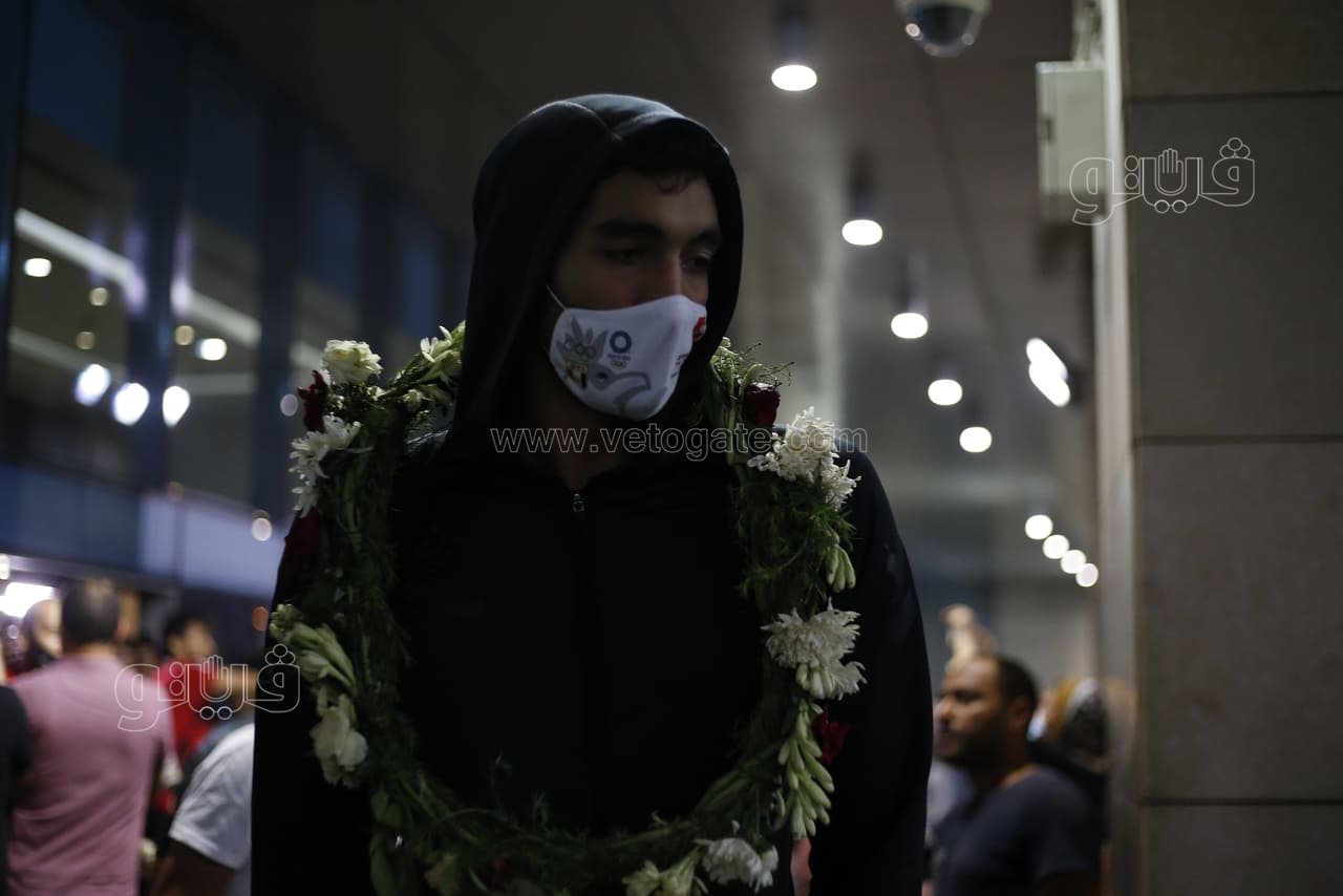 وصول منتخب اليد مطار القاهرة (9)