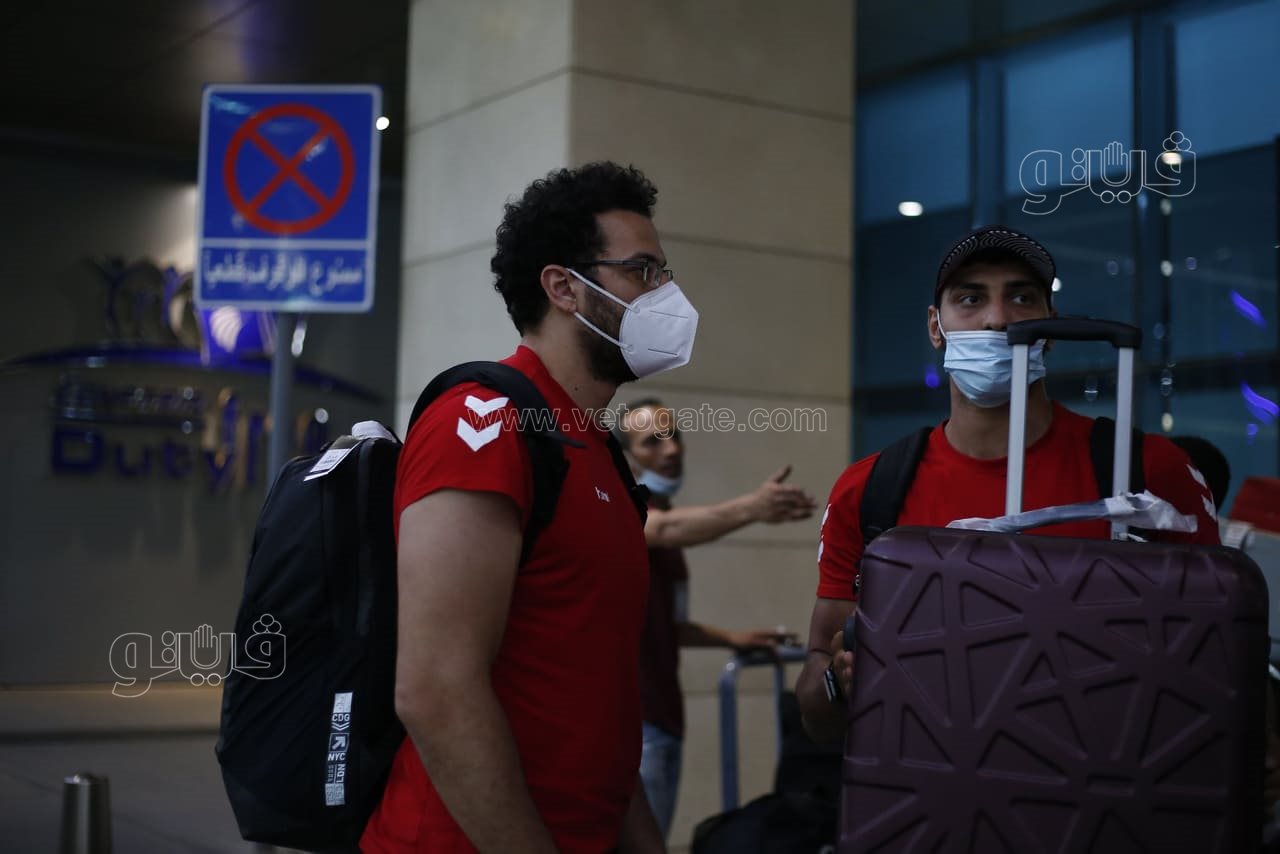 وصول منتخب اليد مطار القاهرة (23)