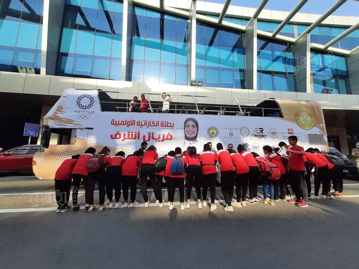 فريال أشرف (6)