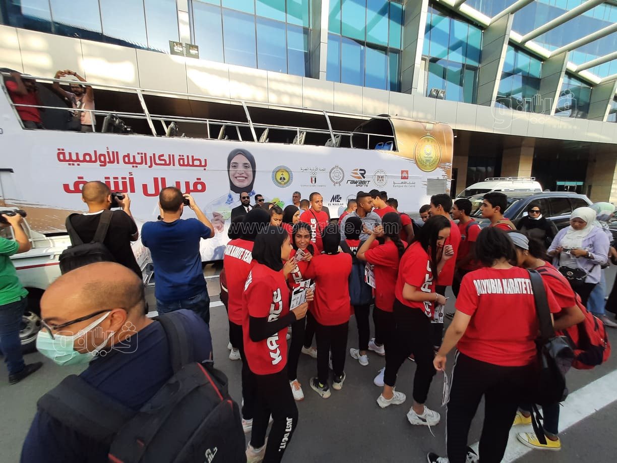 فريال أشرف (8)