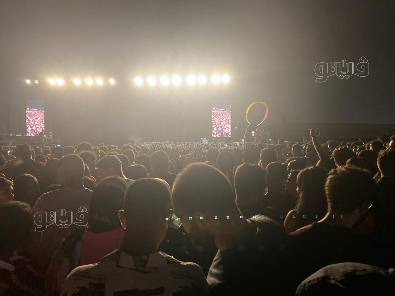 فرقة كايروكي تشعل حفل مسرح المنارة بالتجمع (11)