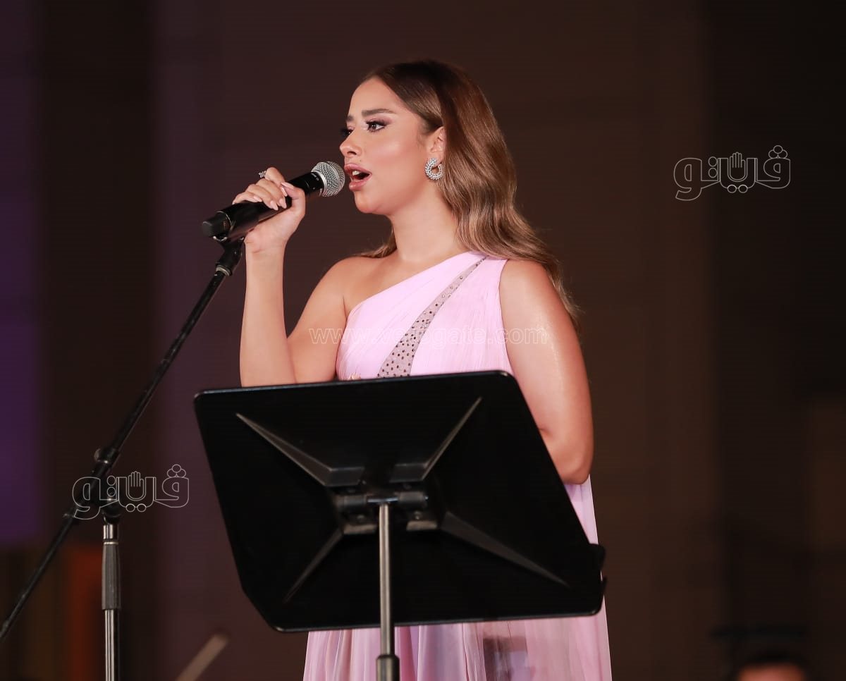 حفل كامل العدد لبلقيس على مسرح النافورة بالاوبرا (11)