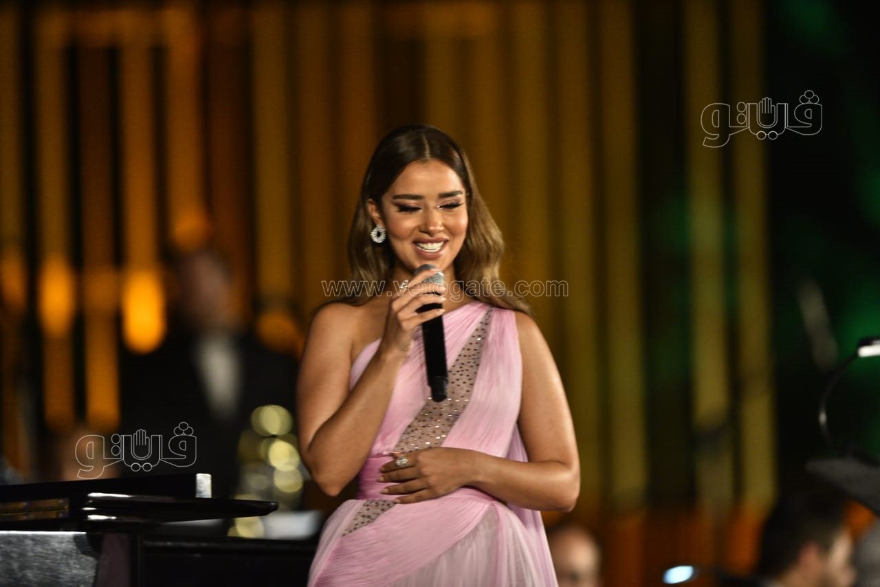 حفل كامل العدد لبلقيس على مسرح النافورة بالاوبرا (15)