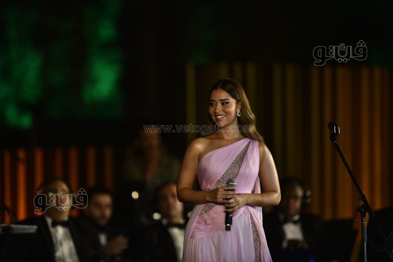 حفل كامل العدد لبلقيس على مسرح النافورة بالاوبرا (17)