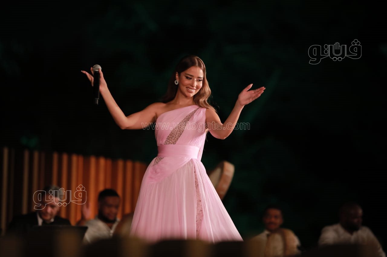 حفل كامل العدد لبلقيس على مسرح النافورة بالاوبرا (24)