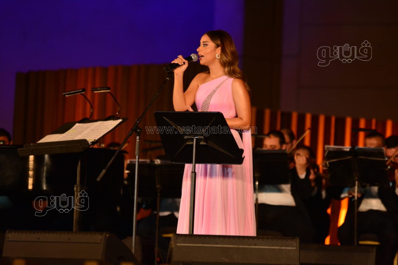 حفل كامل العدد لبلقيس على مسرح النافورة بالاوبرا (29)