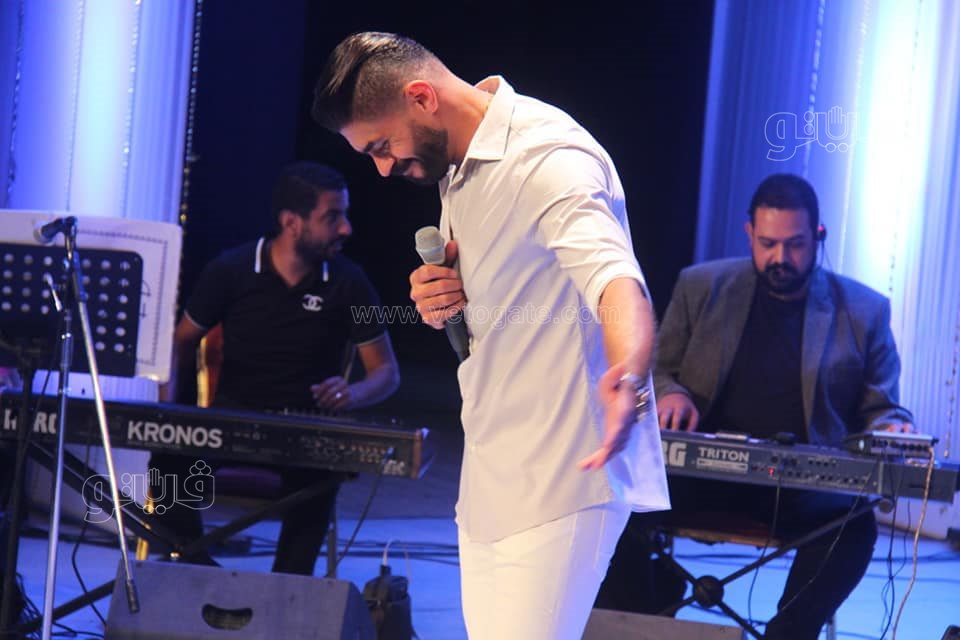 خالد سليم يطرب جمهور أوبرا الاسكندرية (4)