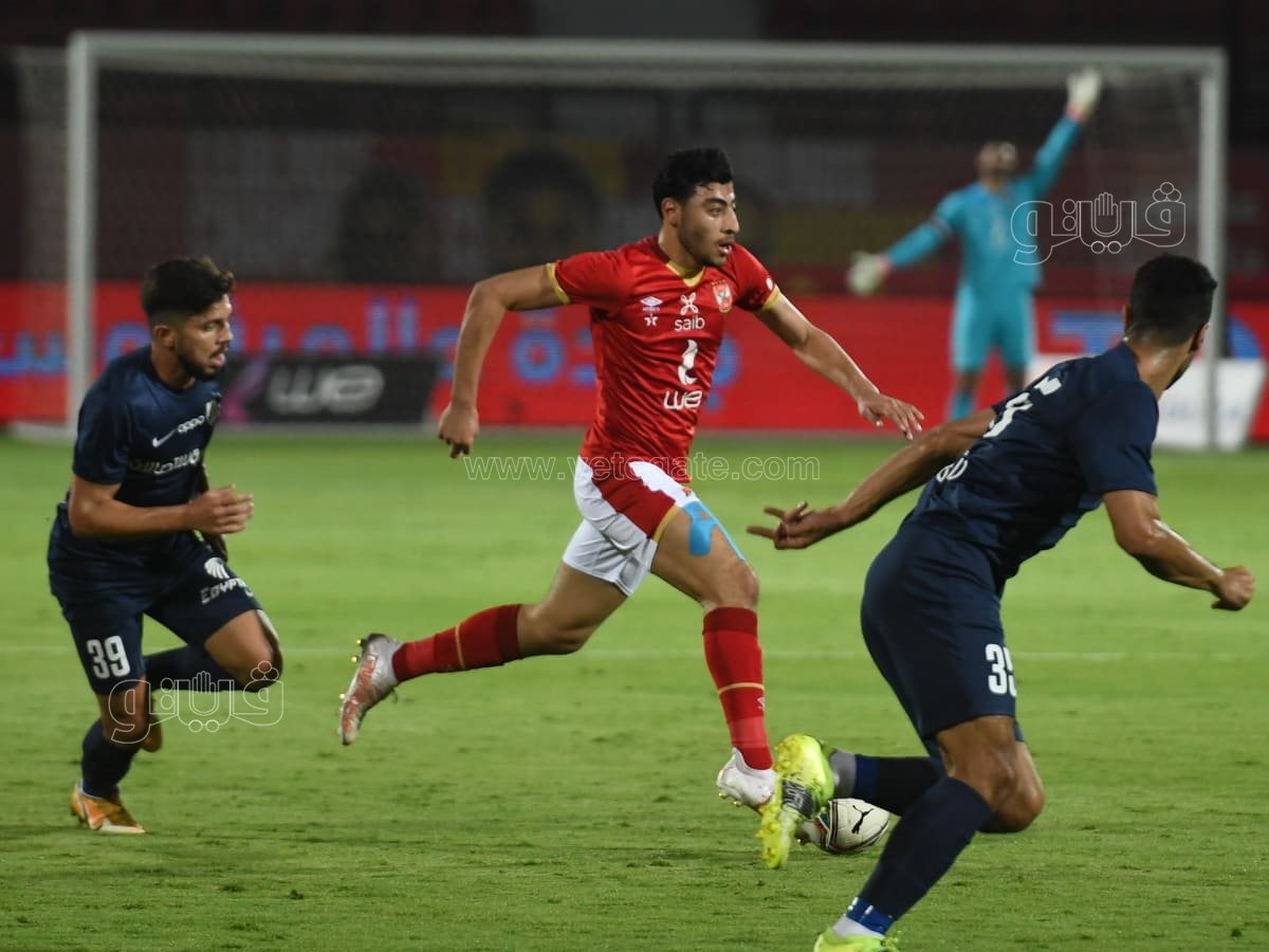 الشوط الأول للأهلي وإنبي (15)