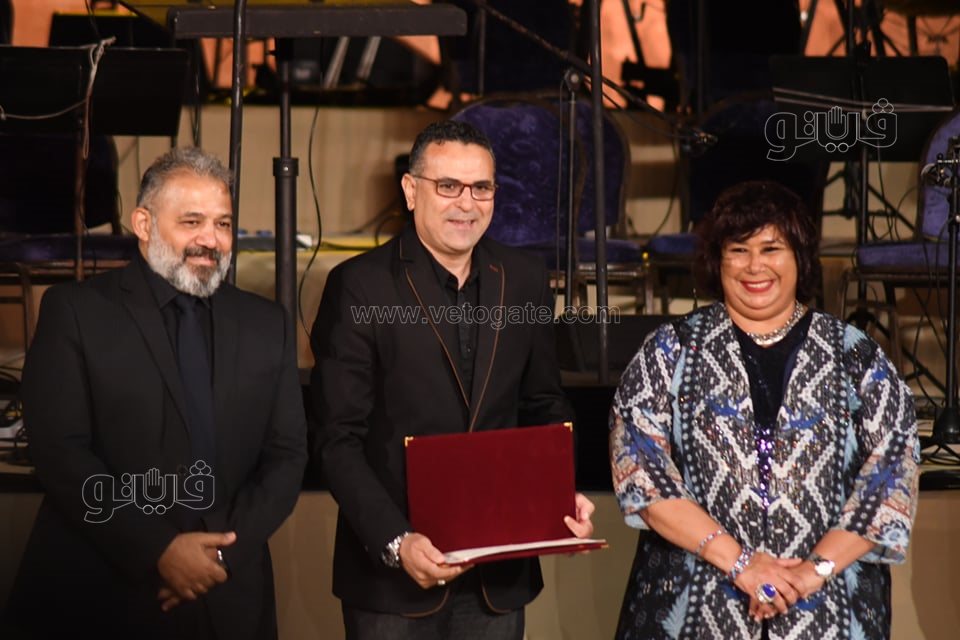 وزيرة الثقافة تكرم 12 شخصية فنية وإدارية في افتتاح مهرجان القلعة (14)