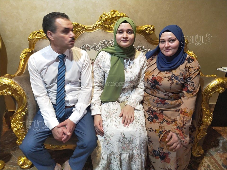 رحمة عبد الوهاب صلاح عبد الوهاب مع اسرتها