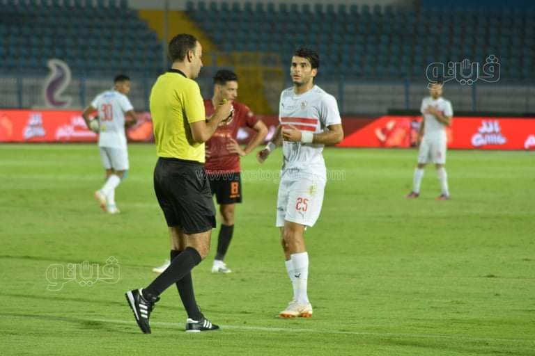 احتفال هدف اشرف بن شرقي (9)