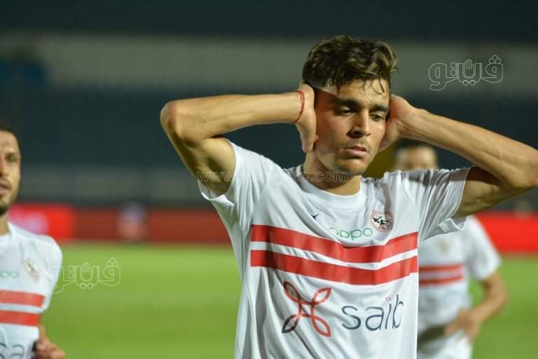 احتفال هدف اشرف بن شرقي (6)