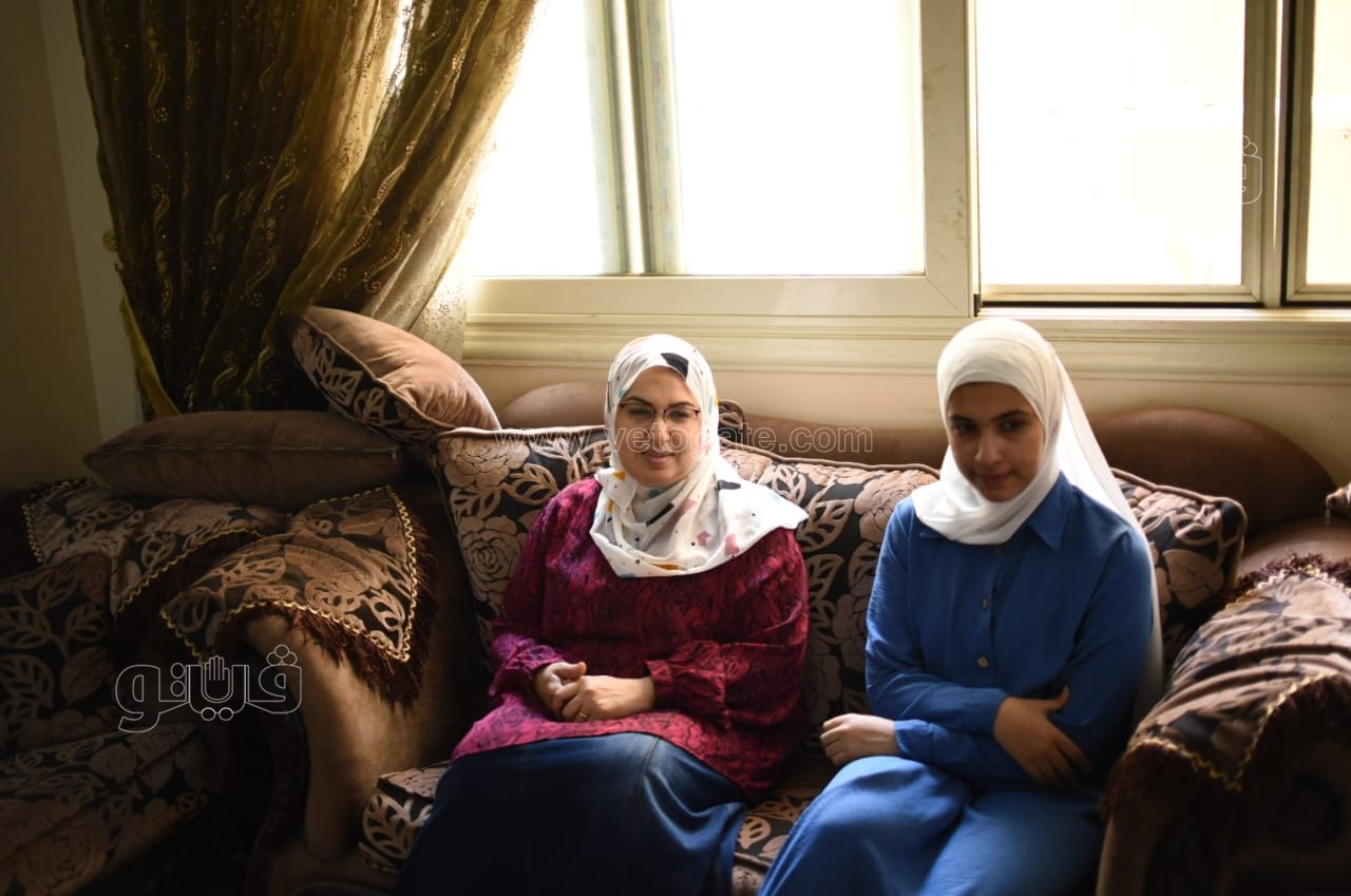 الناجح يرفع ايده.. 14 صورة ترصد احتفالات أوائل الثانوية على مستوى الجمهورية (3)