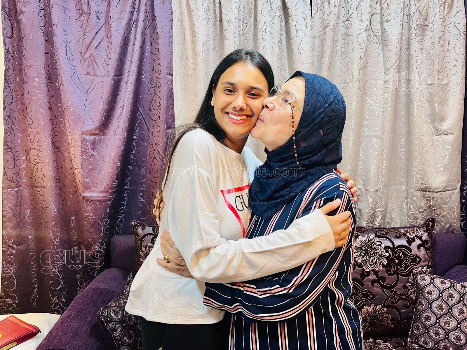 الناجح يرفع ايده.. 14 صورة ترصد احتفالات أوائل الثانوية على مستوى الجمهورية (4)