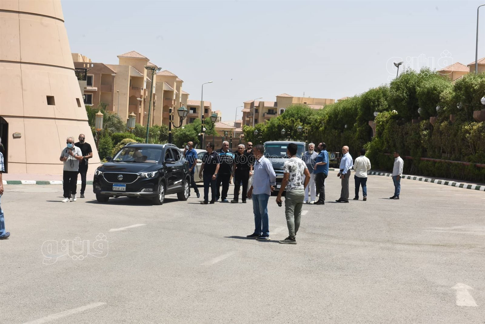 أثناء الجنازة.. الحزن يسيطر على أسرة رجاء حسن وطليقها (46)