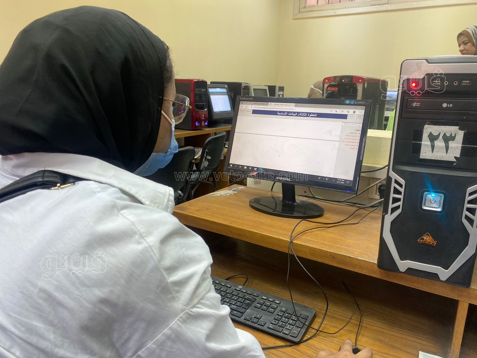 توافد طلاب الثانوية على معامل آداب عين شمس لتسجيل الرغبات (4)