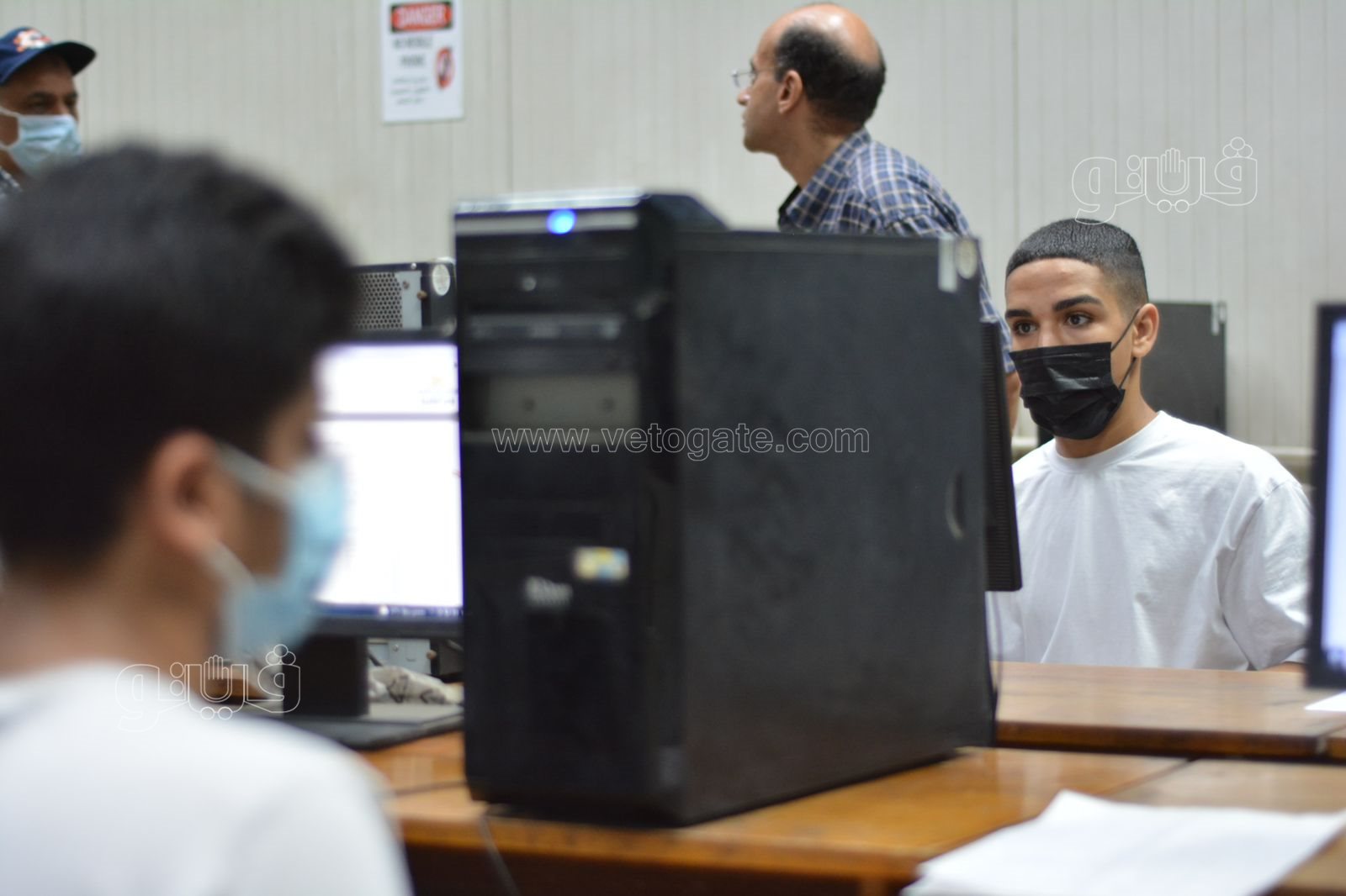  توافد طلاب الثانوية على معامل تنسيق جامعة القاهرة لتسجيل الرغبات (5)