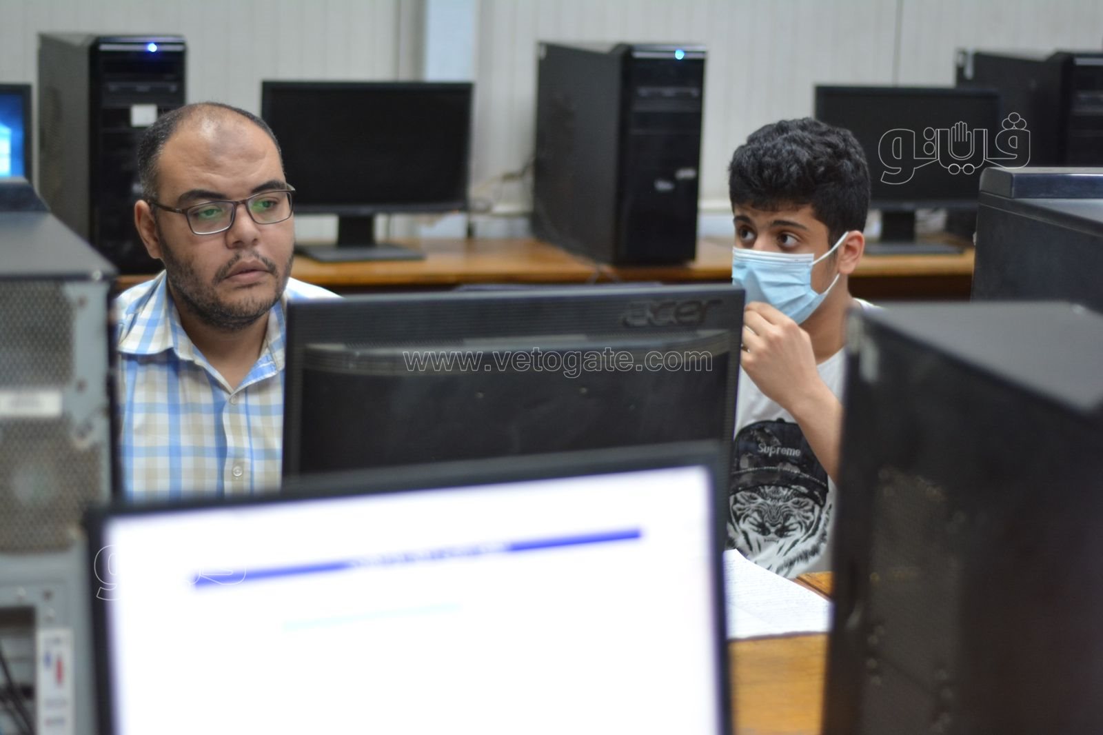  توافد طلاب الثانوية على معامل تنسيق جامعة القاهرة لتسجيل الرغبات (6)