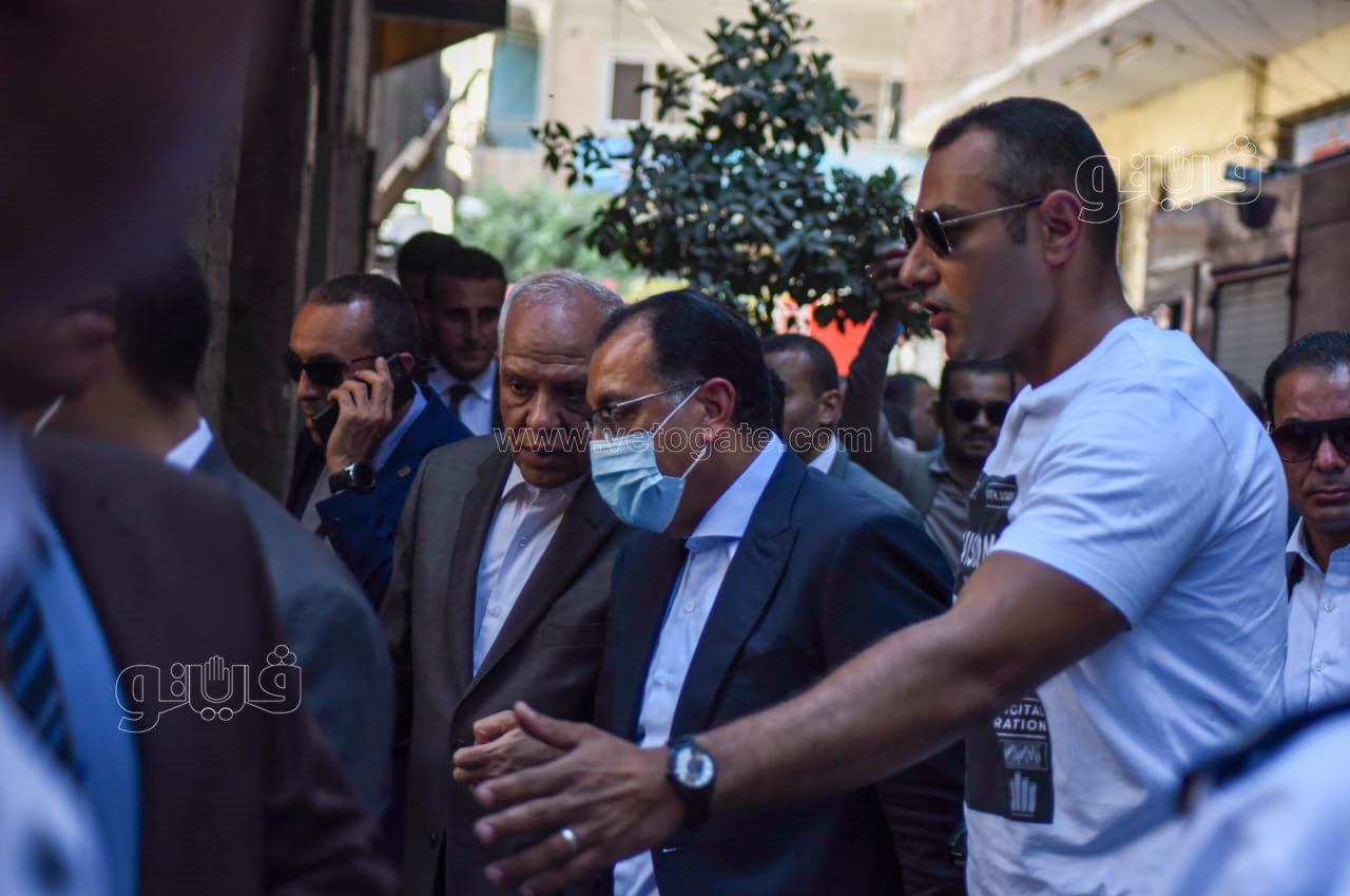 رئيس الوزراء يتفقد موقع حريق كنيسة أبي سيفين بإمبابة (1)