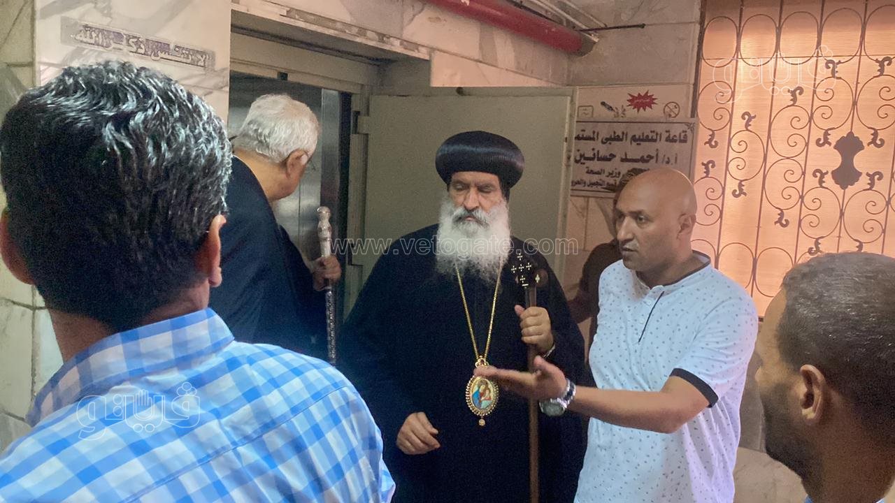 وفد من الأرثوذكسية يزور مصابي كنيسة أبو سيفين بمستشفى إمبابة (6)