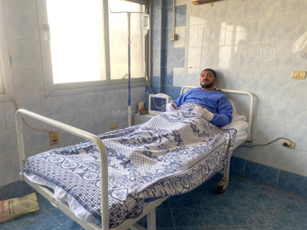 وفد من الأرثوذكسية يزور مصابي كنيسة أبو سيفين بمستشفى إمبابة (9)