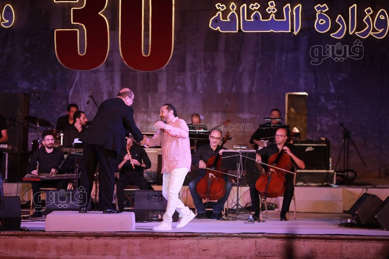 علي الحجار يواصل سيمفونية الإبداع بمهرجان القلعة (20)