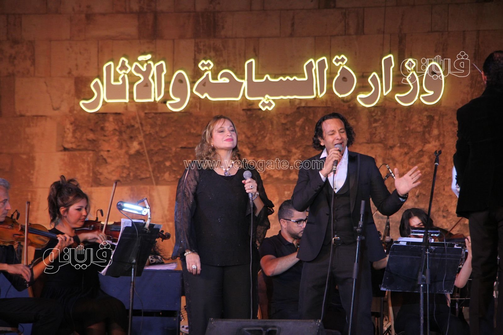 علي الحجار يواصل سيمفونية الإبداع بمهرجان القلعة (28)