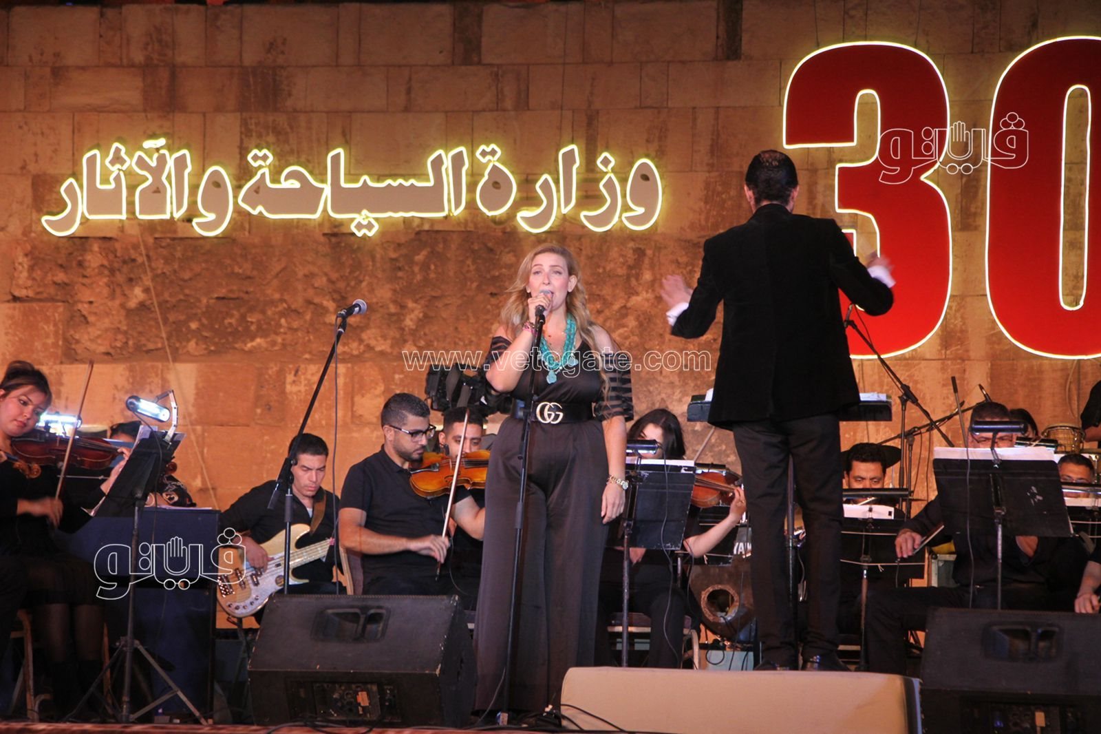 علي الحجار يواصل سيمفونية الإبداع بمهرجان القلعة (29)