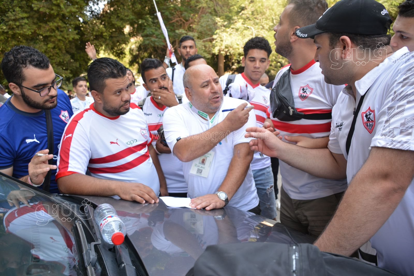 مشجعين الفارس الأبيض قبل التحرك للاسكندرية سايبين شغلنا وبيوتنا علشان الزمالك (1)