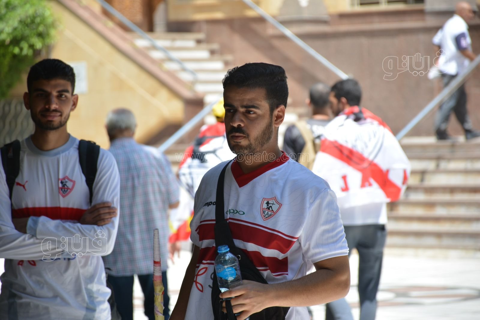 مشجعين الفارس الأبيض قبل التحرك للاسكندرية سايبين شغلنا وبيوتنا علشان الزمالك (4)